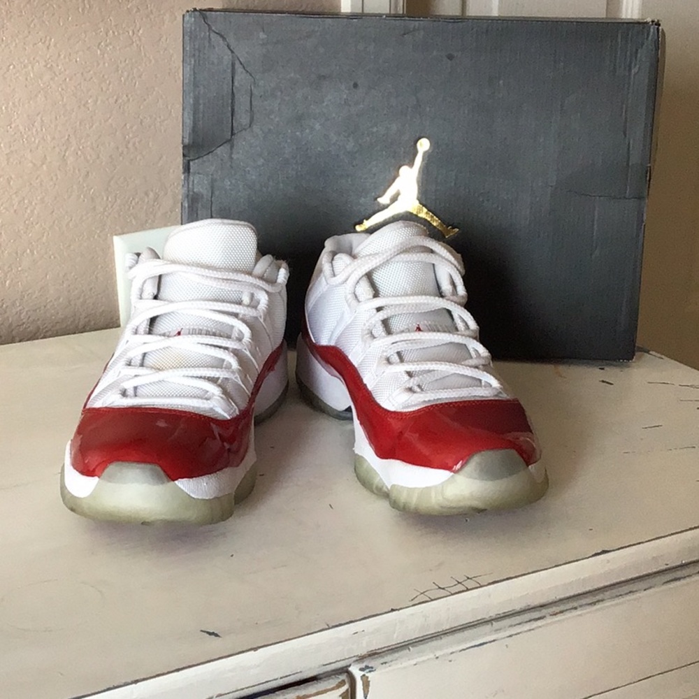 Jordan 11 Low Cherry